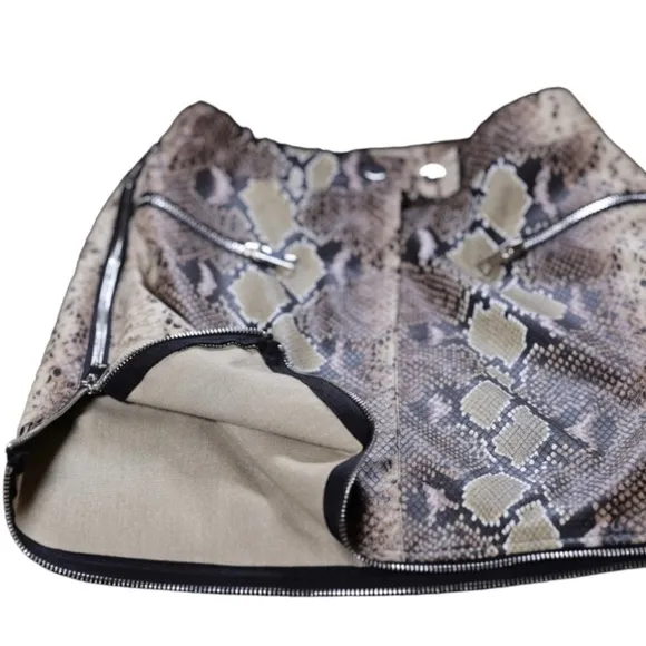 🅽🅴🆆 𝗜.𝗔𝗠.𝗚𝗜𝗔 jagger mini skirt faux brown snakeskin, XS