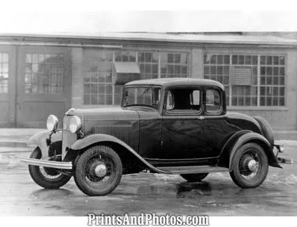 1932 Ford Sport Model  3437