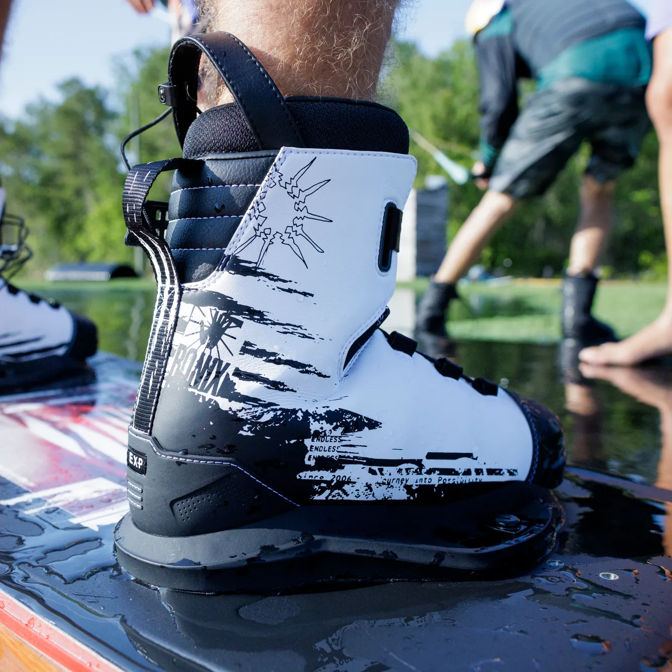 2025 Ronix Kinetik Project EXP Intuition Wakeboard Bindings
