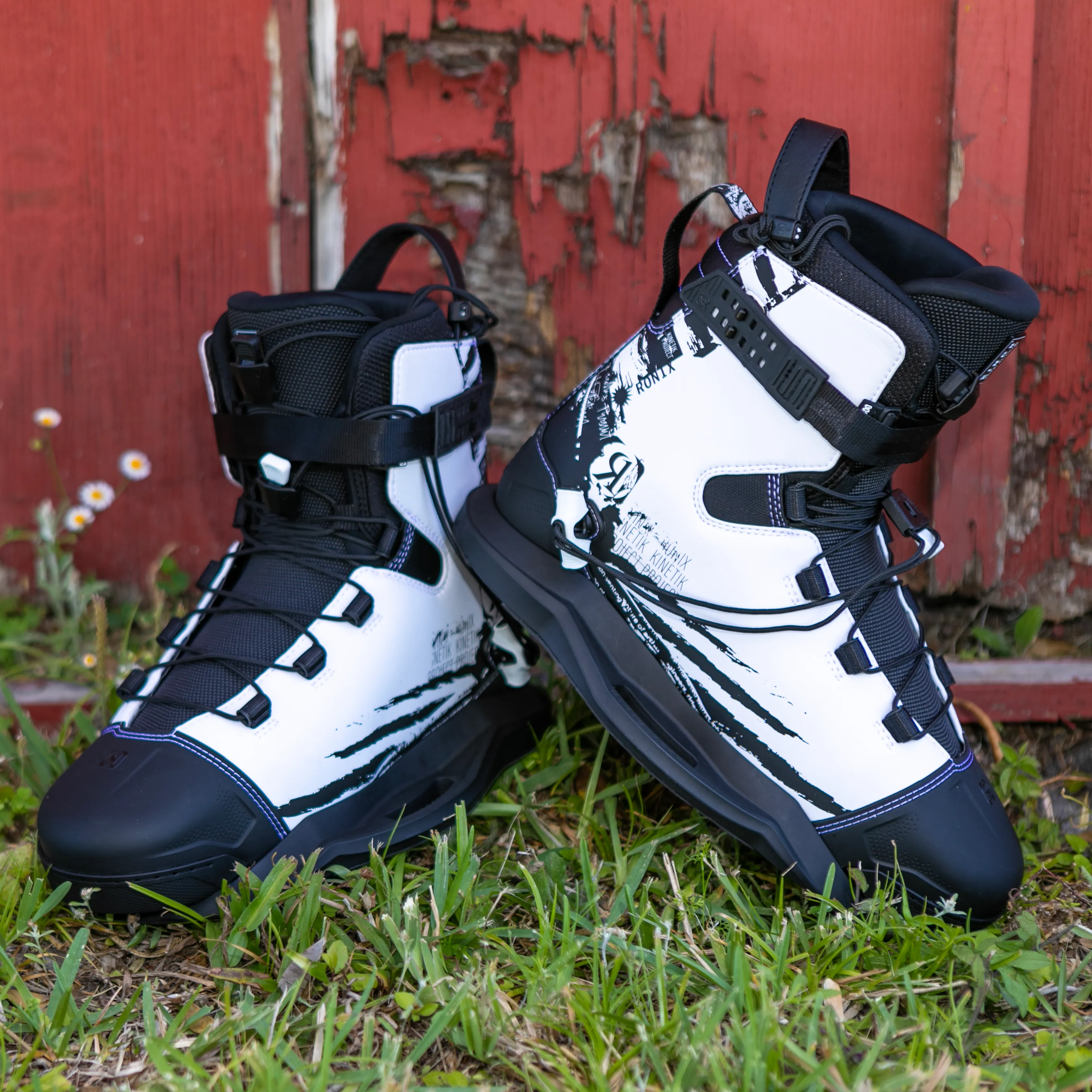 2025 Ronix Kinetik Project EXP Intuition Wakeboard Bindings