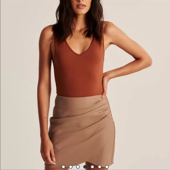 Abercrombie &amp; Fitch Tan Faux Leather Mini Skirt sz XS