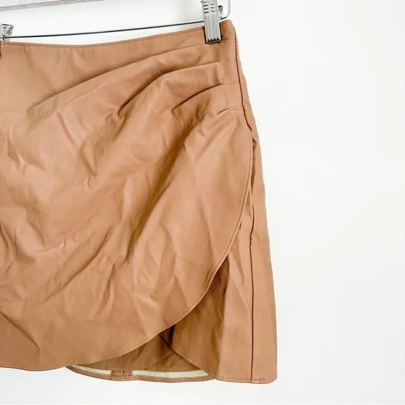Abercrombie &amp; Fitch Tan Faux Leather Mini Skirt sz XS