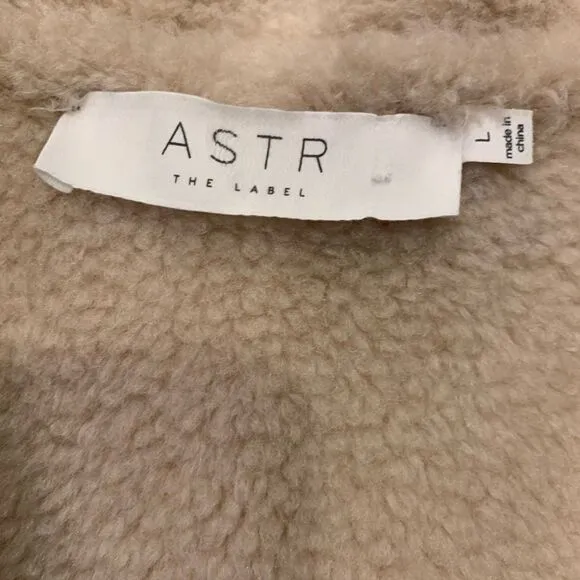 ASTR The Label Francine Faux Leather Sherpa Lined Coat Jacket Size Large NWOT
