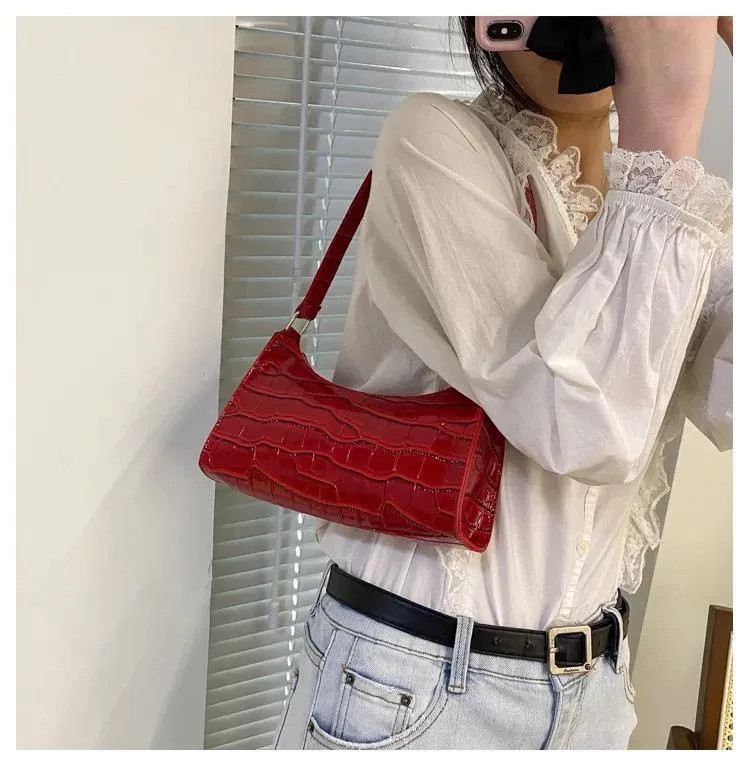 Baddie Bag | red