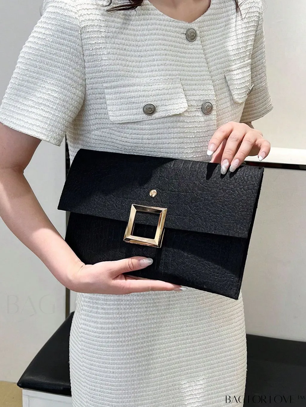 BagForLove - Crocodile-Embossed Medium Envelope Flap Bag - Elegant, Timeless Design
