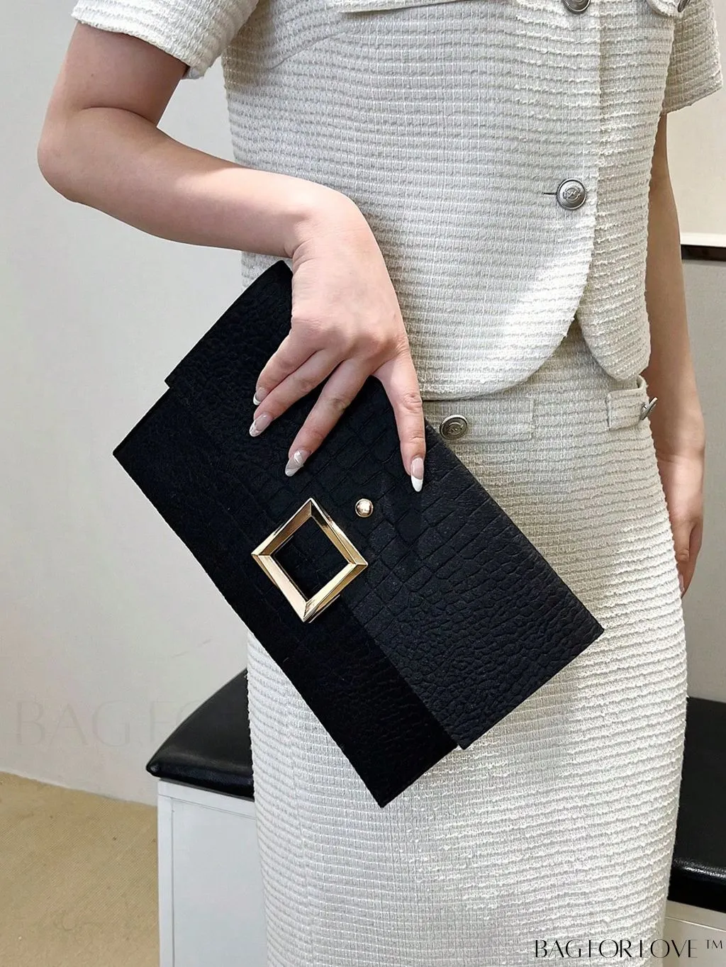 BagForLove - Crocodile-Embossed Medium Envelope Flap Bag - Elegant, Timeless Design