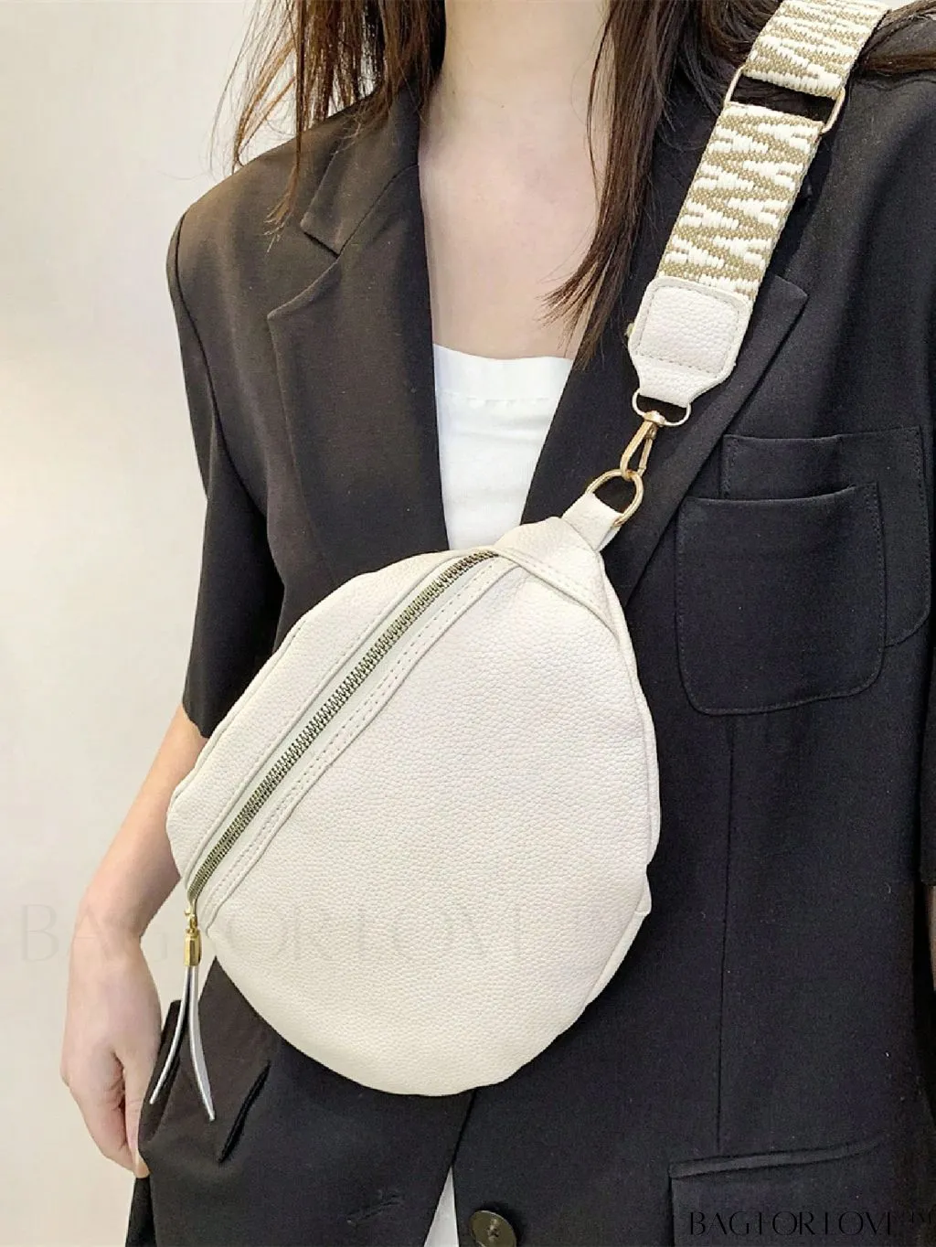 BagForLove - Elegant Litchi Embossed PU Fanny Pack with Zipper