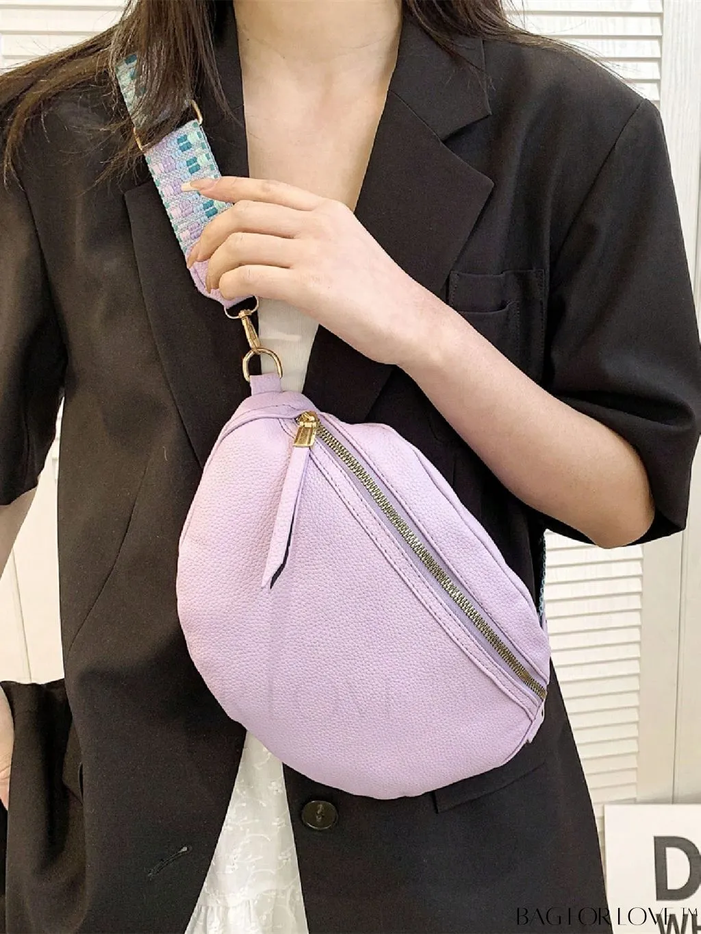BagForLove - Elegant Litchi Embossed PU Fanny Pack with Zipper