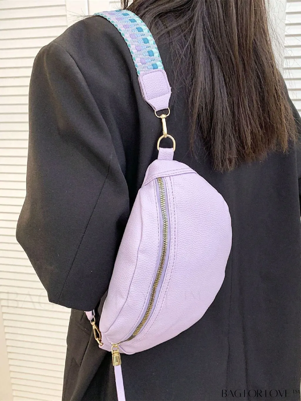 BagForLove - Elegant Litchi Embossed PU Fanny Pack with Zipper