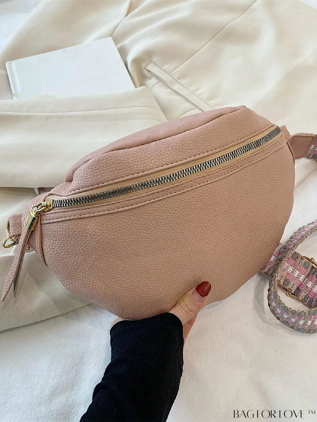 BagForLove - Elegant Litchi Embossed PU Fanny Pack with Zipper