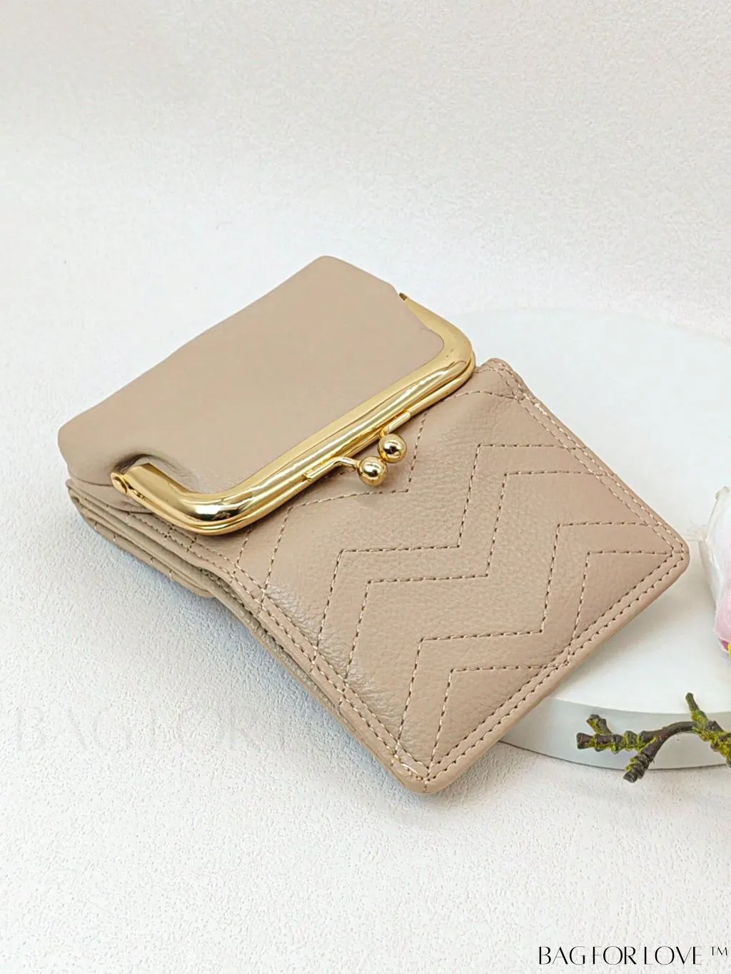 BagForLove - Embossed Litchi Small Wallet with Fashionable Stitch Detail and Kiss Lock Closure