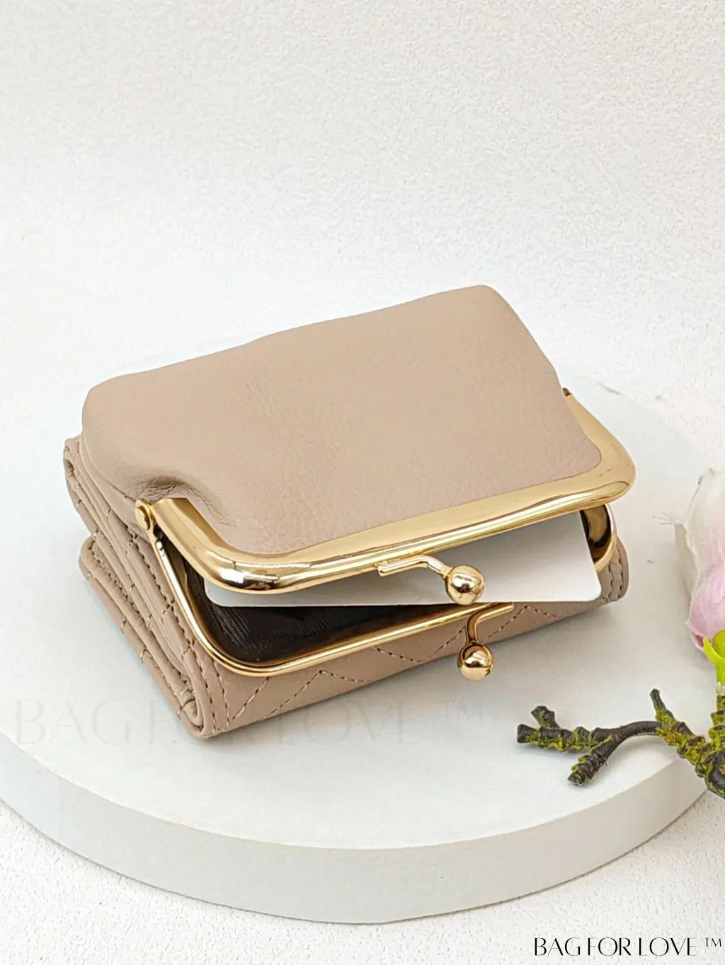 BagForLove - Embossed Litchi Small Wallet with Fashionable Stitch Detail and Kiss Lock Closure