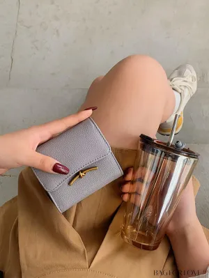 BagForLove - Litchi Embossed Gray Classic Card Holder with Metal Decor and Magnetic Closure