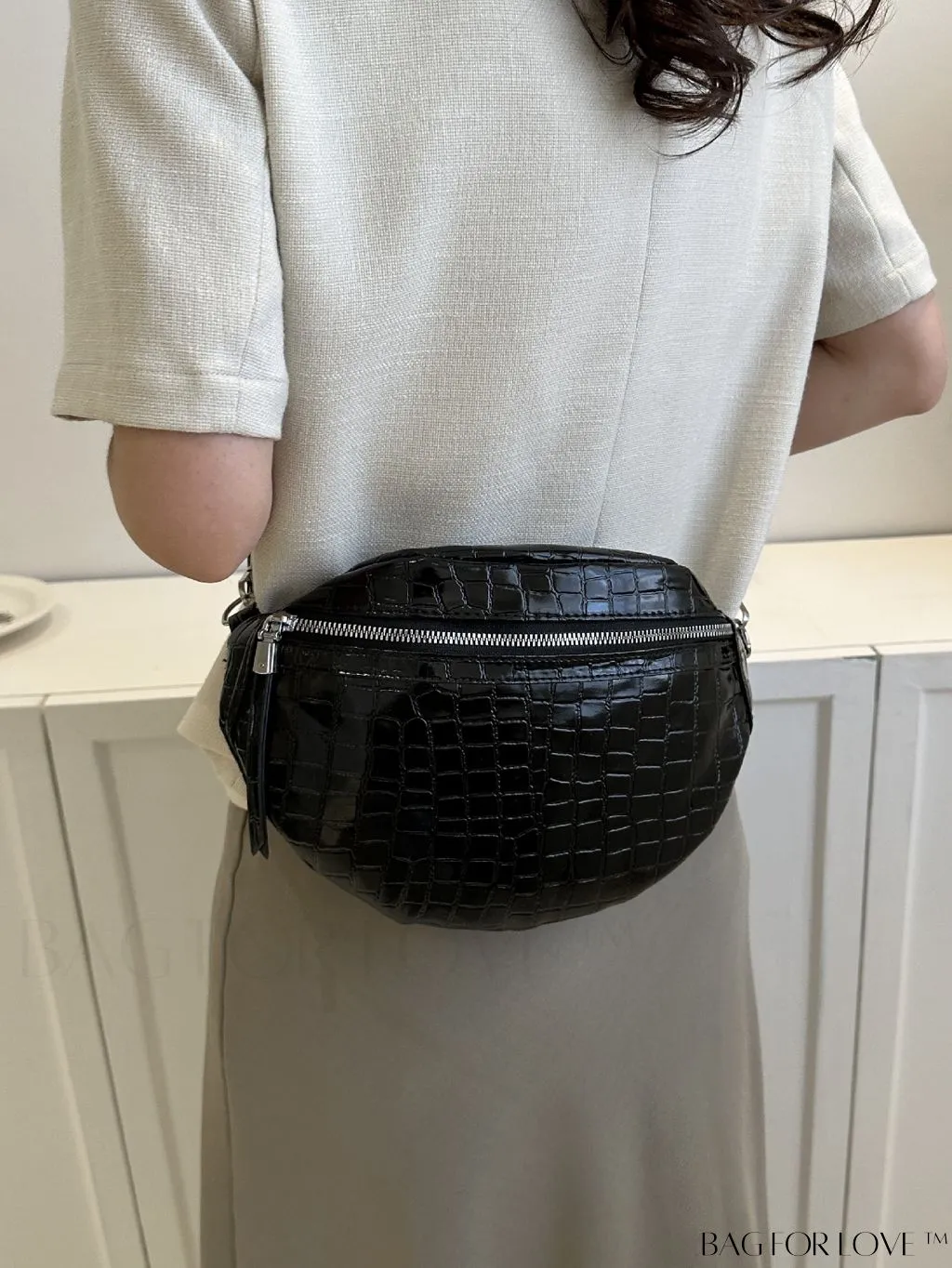 BagForLove - Litchi Embossed PU Fanny Pack - Stylish and Functional