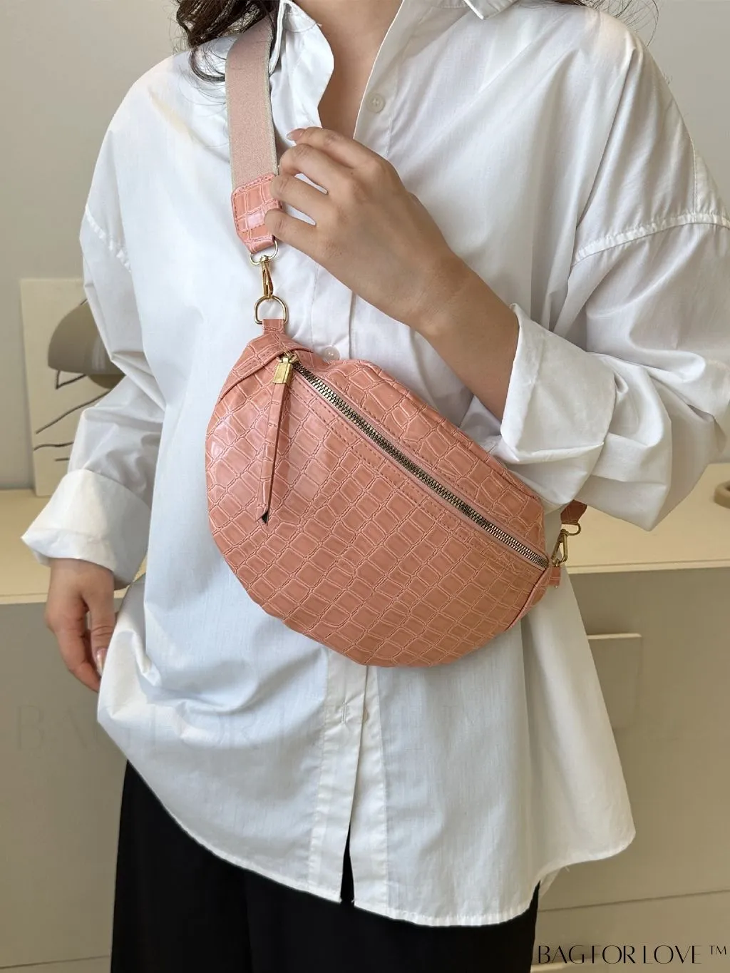 BagForLove - Litchi Embossed PU Fanny Pack - Stylish and Functional
