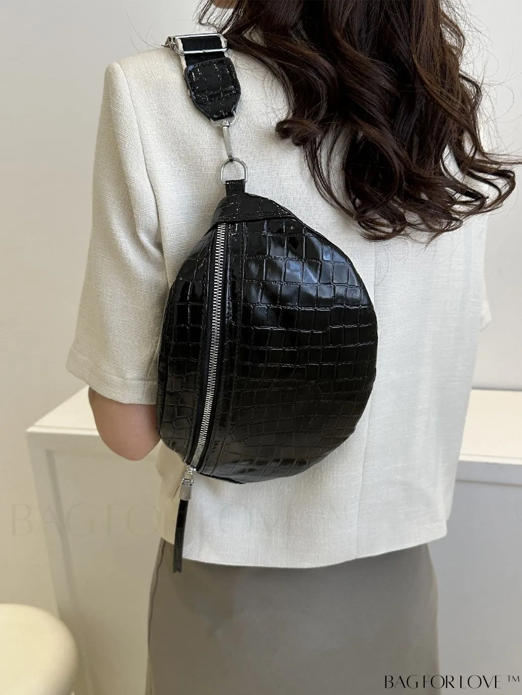 BagForLove - Litchi Embossed PU Fanny Pack - Stylish and Functional