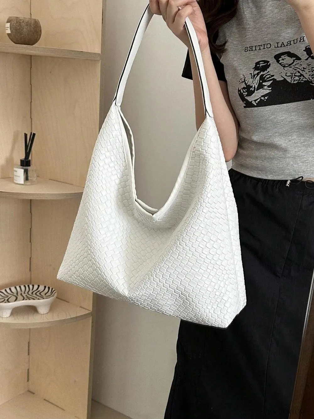 BagForLove - Modern Minimalist Woven Embossed Handbag for Young Professionals