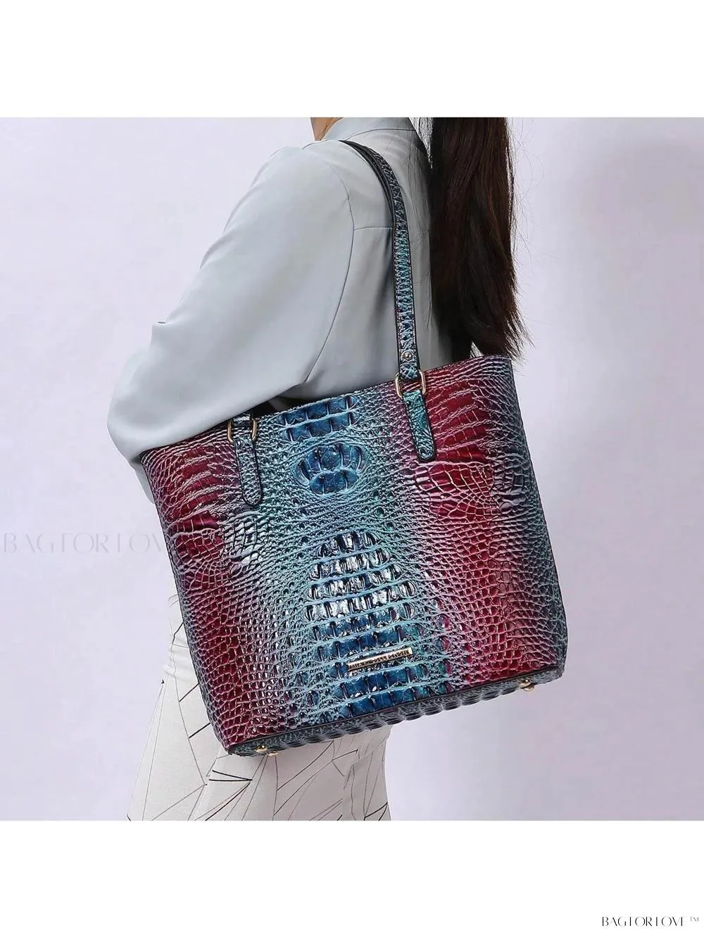BagForLove - Women's Elegant Faux Crocodile Embossed Leather Purse and Wristlet