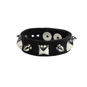 BR-6 Pyramid/Spike Wristband