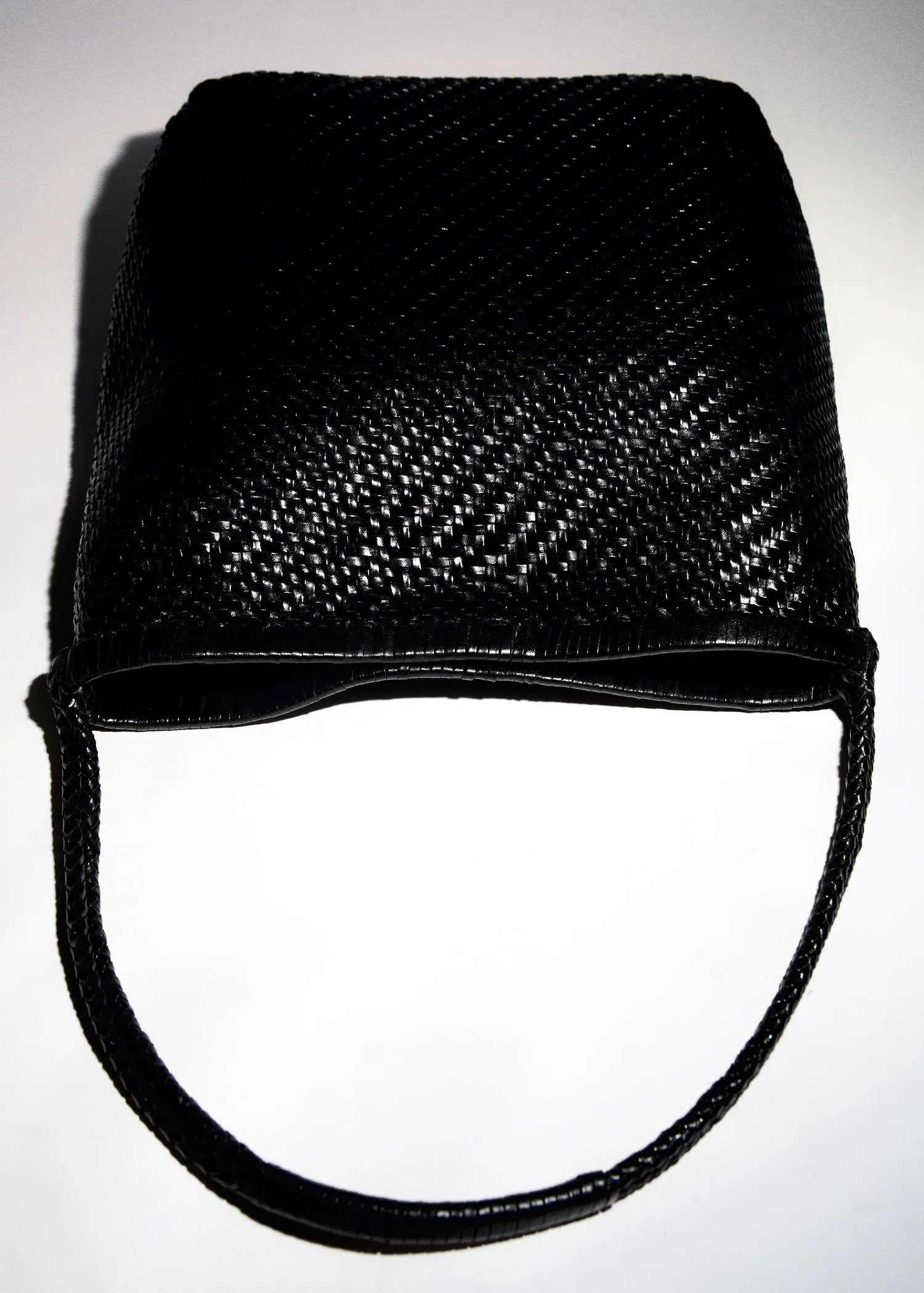 Braided leather shoulder bag