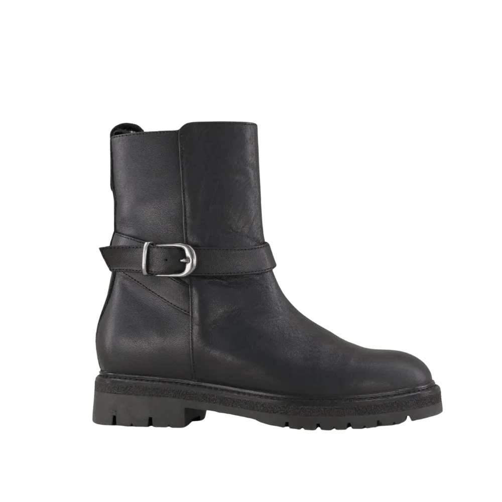 Chalmers | Water Resistant | Leather | Black