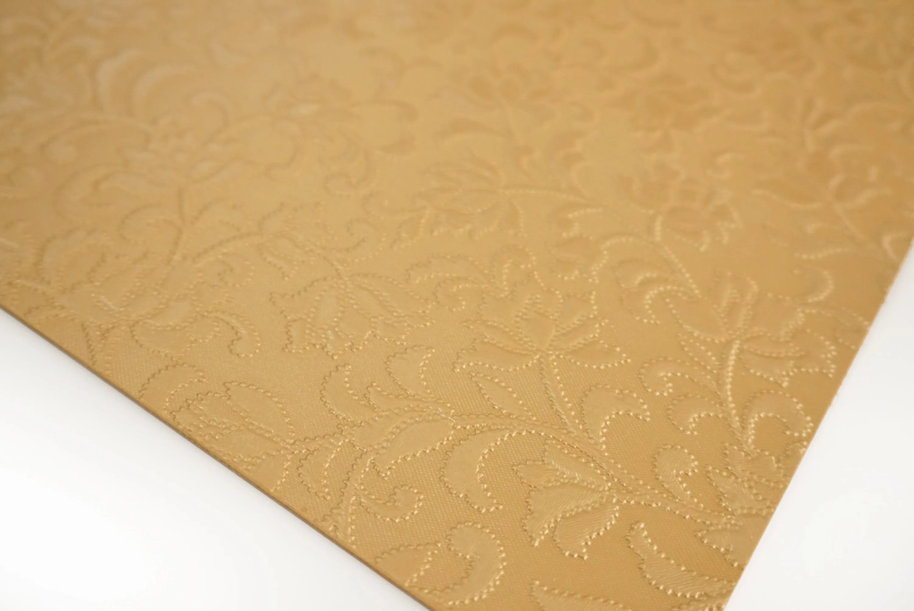Dainty Home Susan Faux Leather Look Textured Damask Embossed Designed 12" x 18" Rectangle Placemats