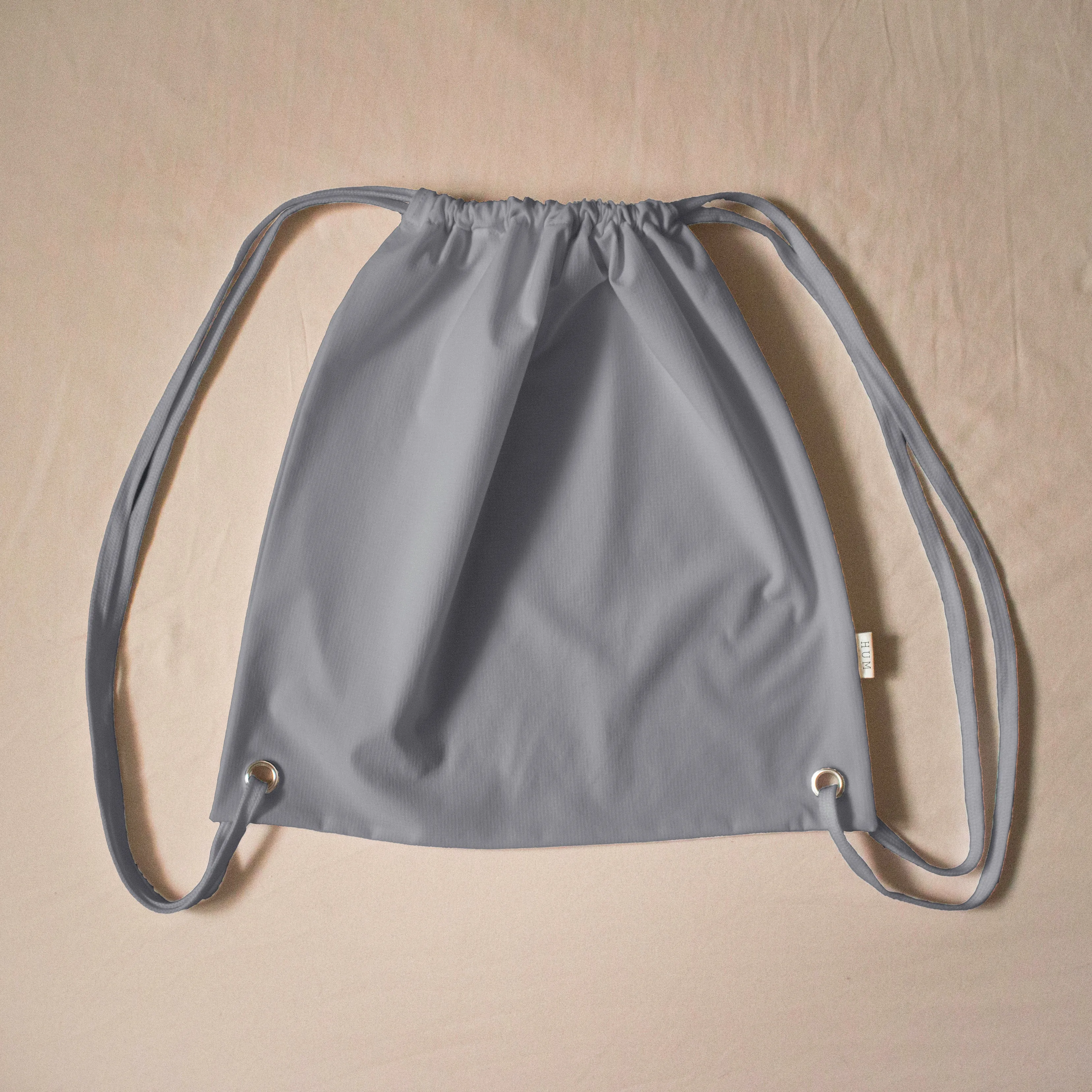 drawstring backpack - stone.