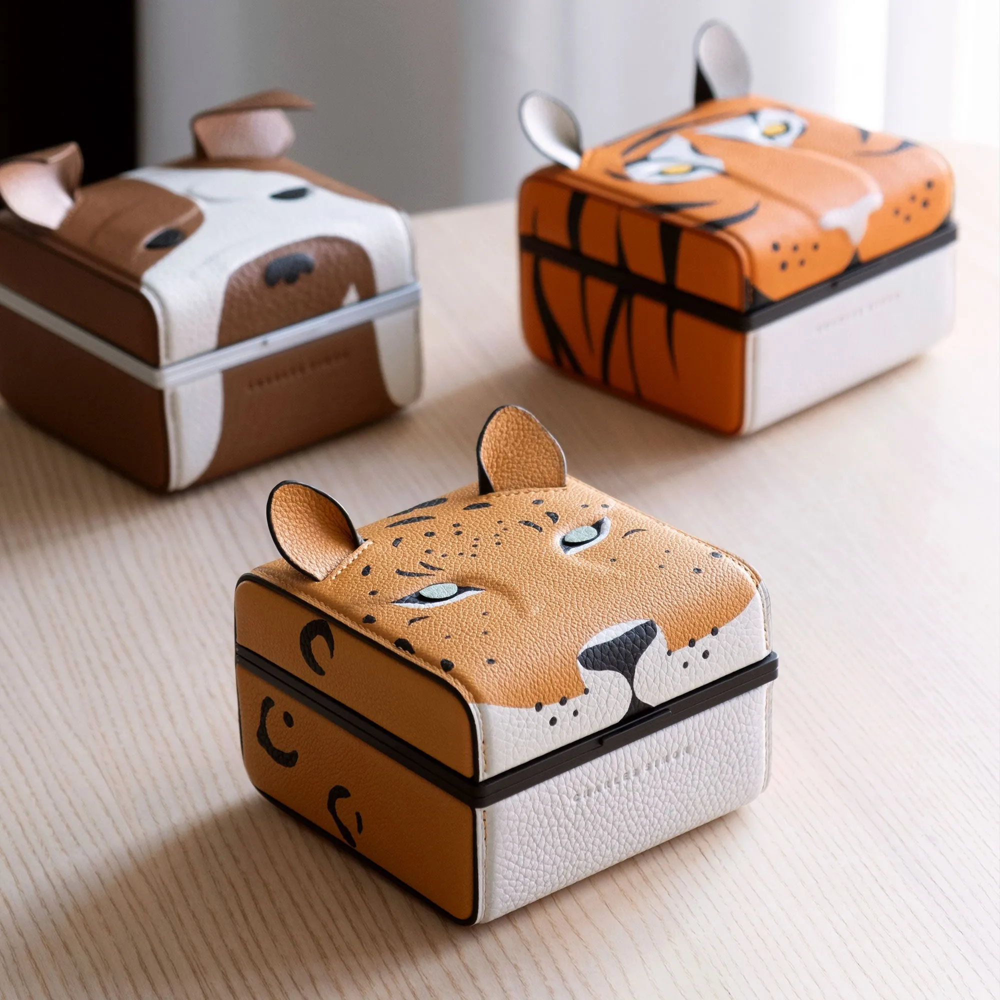 EATON 1 WATCH CASE SPECIAL EDITION - LEOPARD
