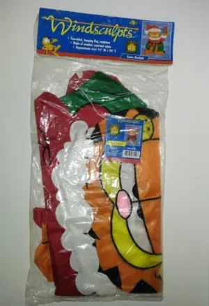 Garfield Windsculpts Flag Santa
