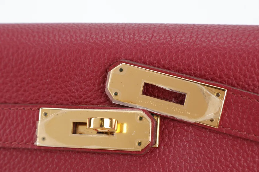 HERMES KELLY 32 RUBIS TOGO GOLD HARDWARE STAMP T (2015) WITH KEYS & LOCK, RAINCOAT, STRAPS , DUST COVER AND BOX