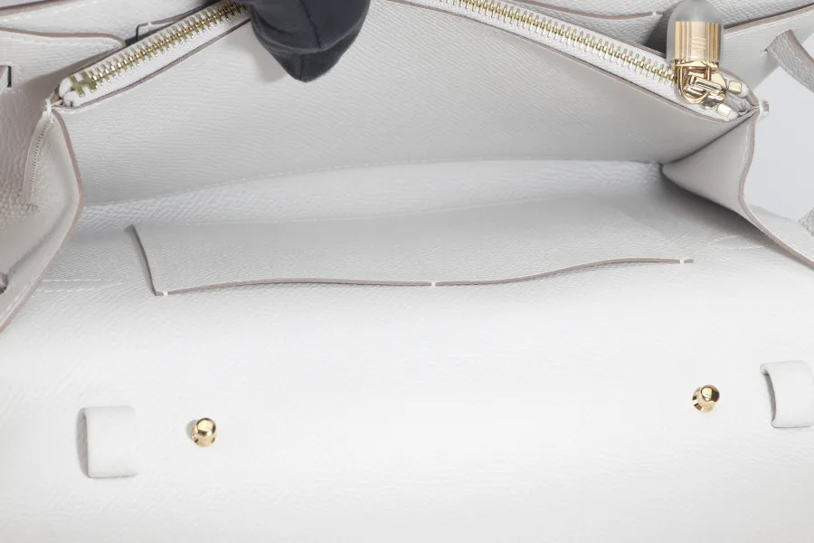 HERMES KELLY TO GO (STAMP B) GRIS PALE EPSOM LEATHER GOLD HARDWARE WITH STRAP, DUST COVER AND BOX