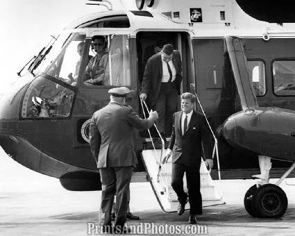 John F Kennedy Leaving Chopper  2270