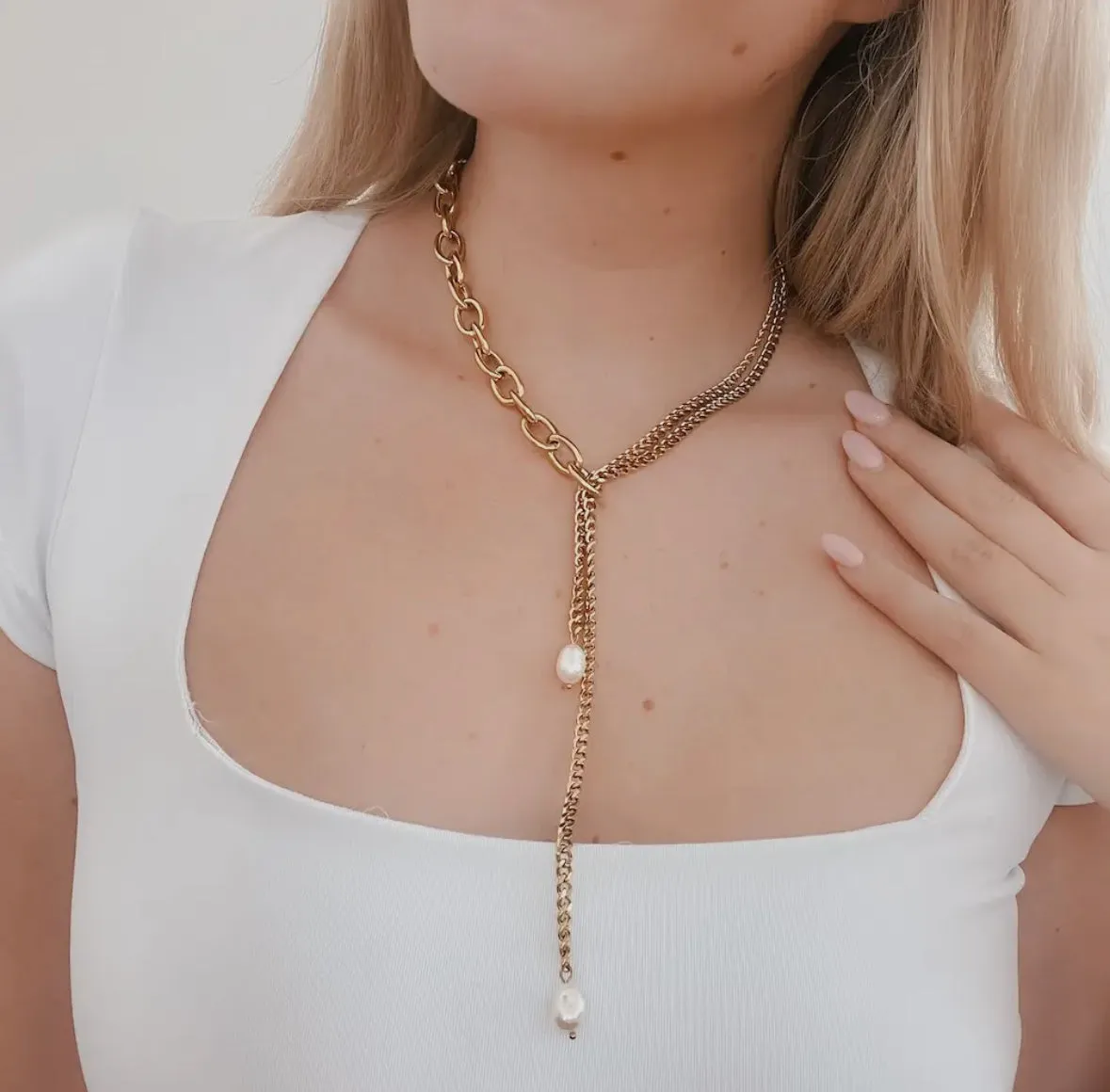 Julia Chains & Pearls Necklace | Water Resistant