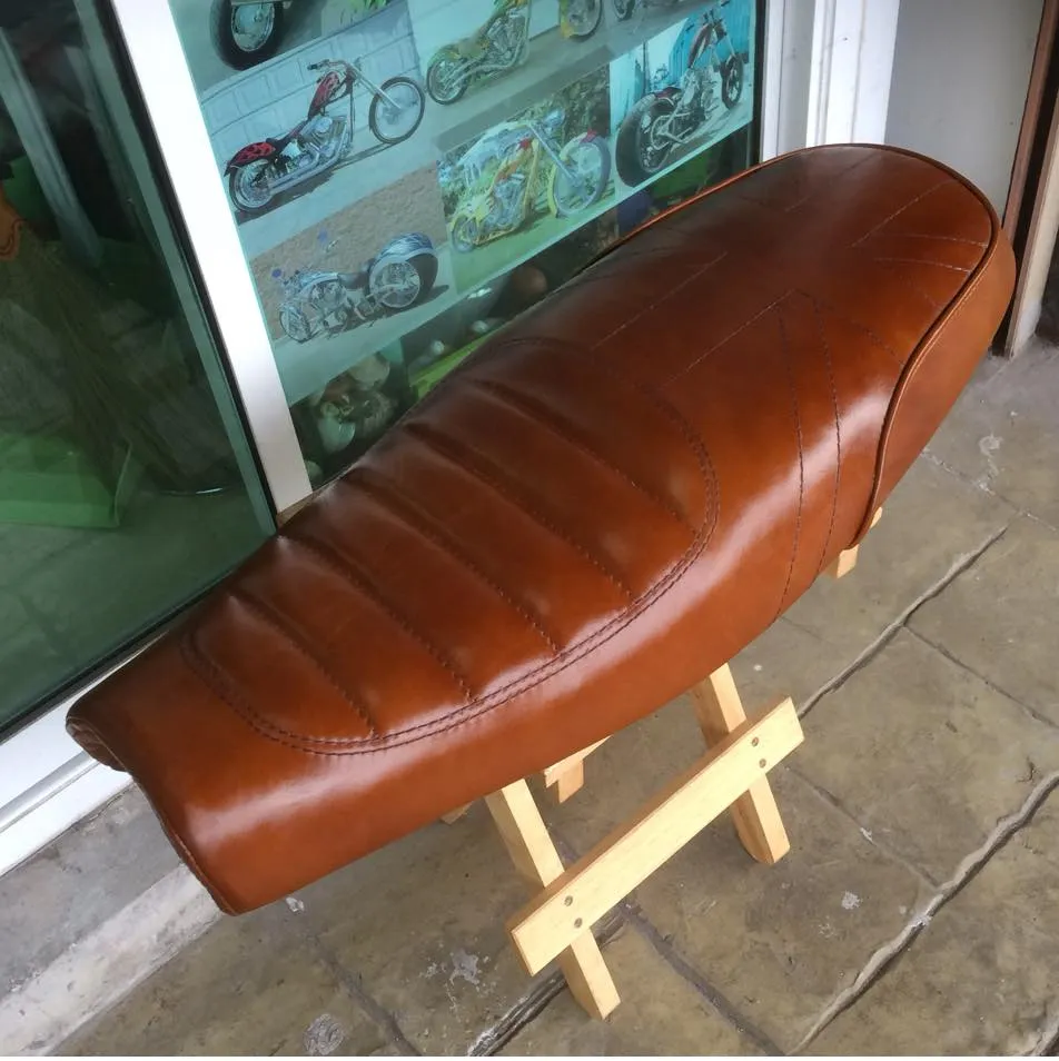 KB-TWSUS - Triumph Bonneville Water-Cooled Scrambler Union Jack Seat