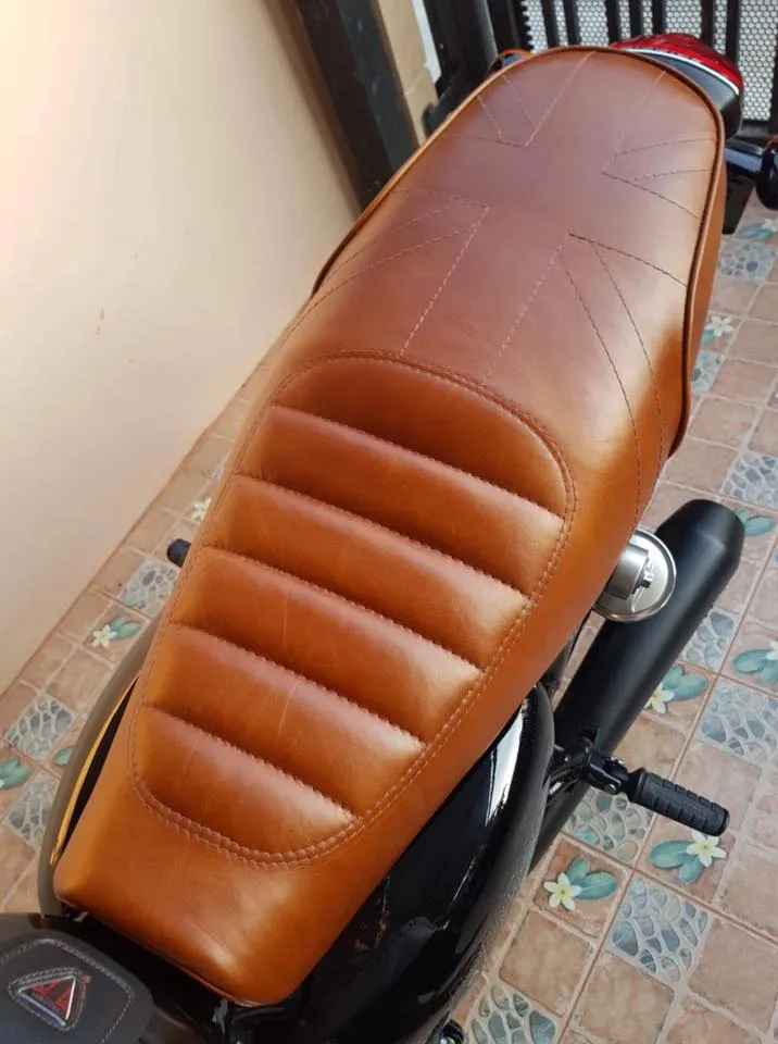 KB-TWSUS - Triumph Bonneville Water-Cooled Scrambler Union Jack Seat
