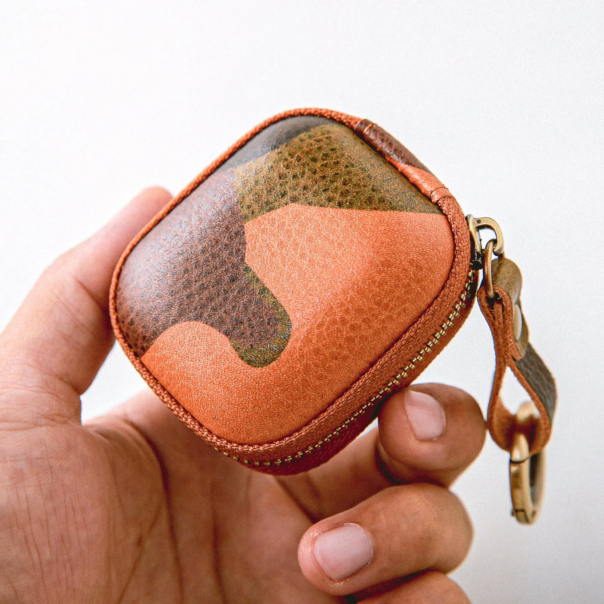 LAUREN AirPods Leather Case Ver2