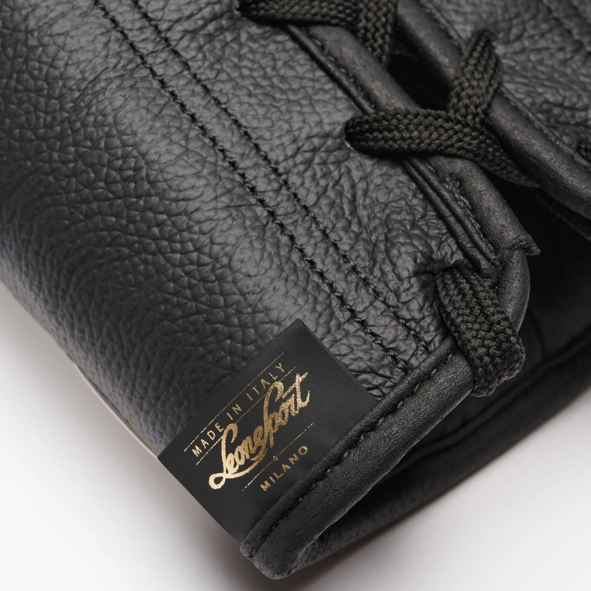 LEONE ROMEO CLASSICO BOXING GLOVES- BLACK