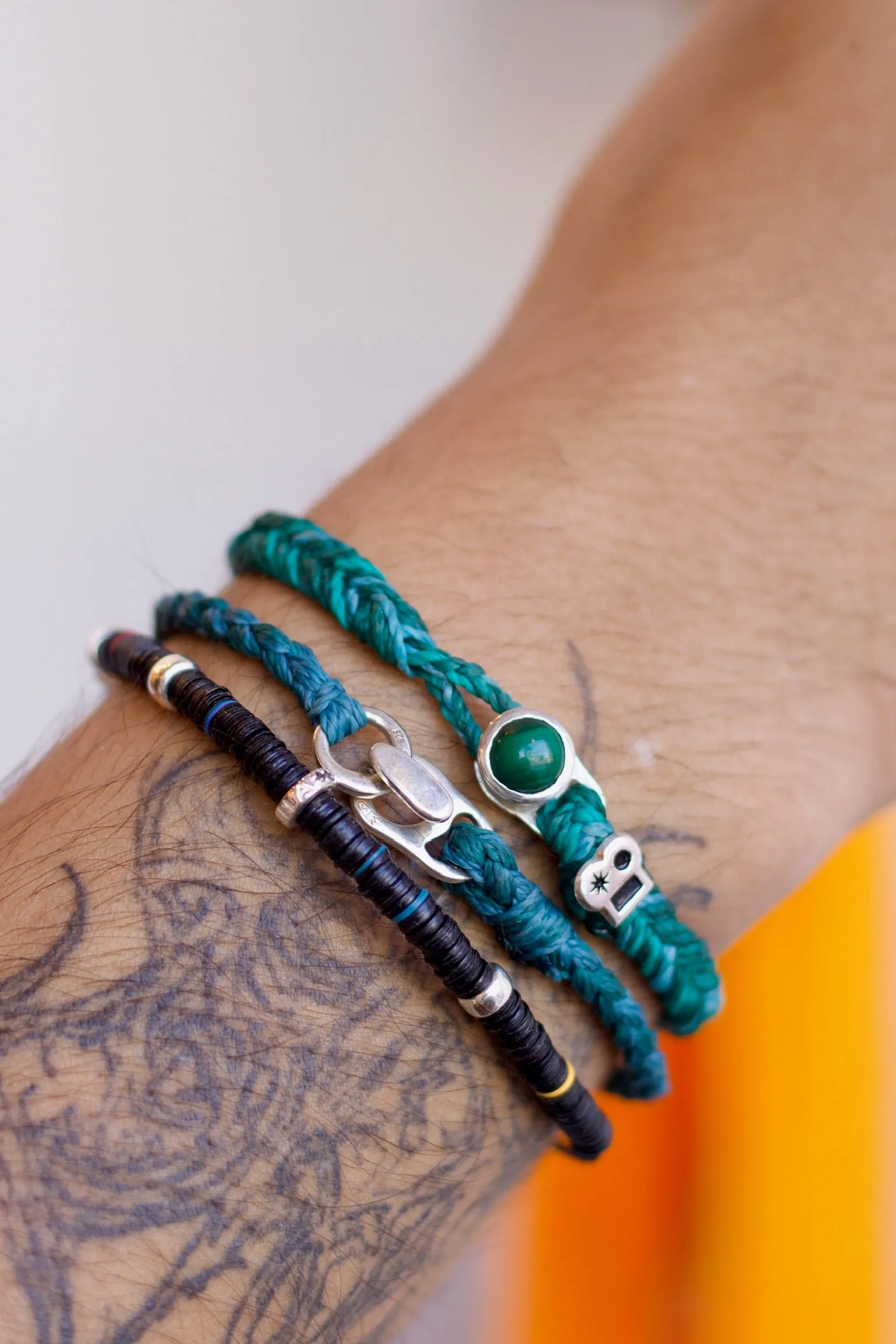 Max Icon Fishtail Button Bracelet in Marine Fleck