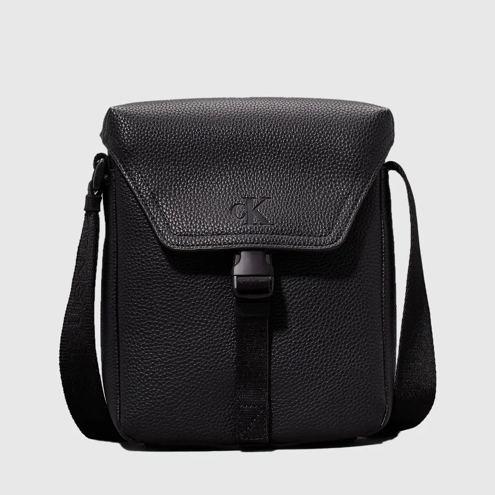 Over Webbing Reporter18 Bag - Black