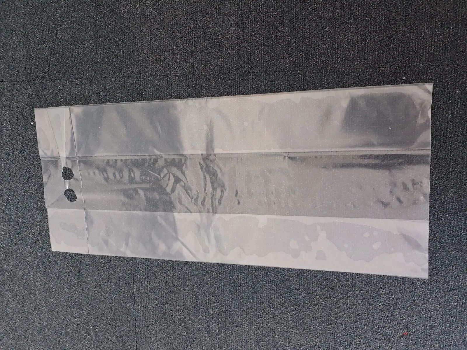 PE BAG (CLEAR2 HOLES HANDLE DIE-CUT) - 0.075mm X (8 5)" X 19.5"