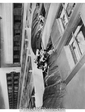 Plane Hits Empire State Bldg  4935
