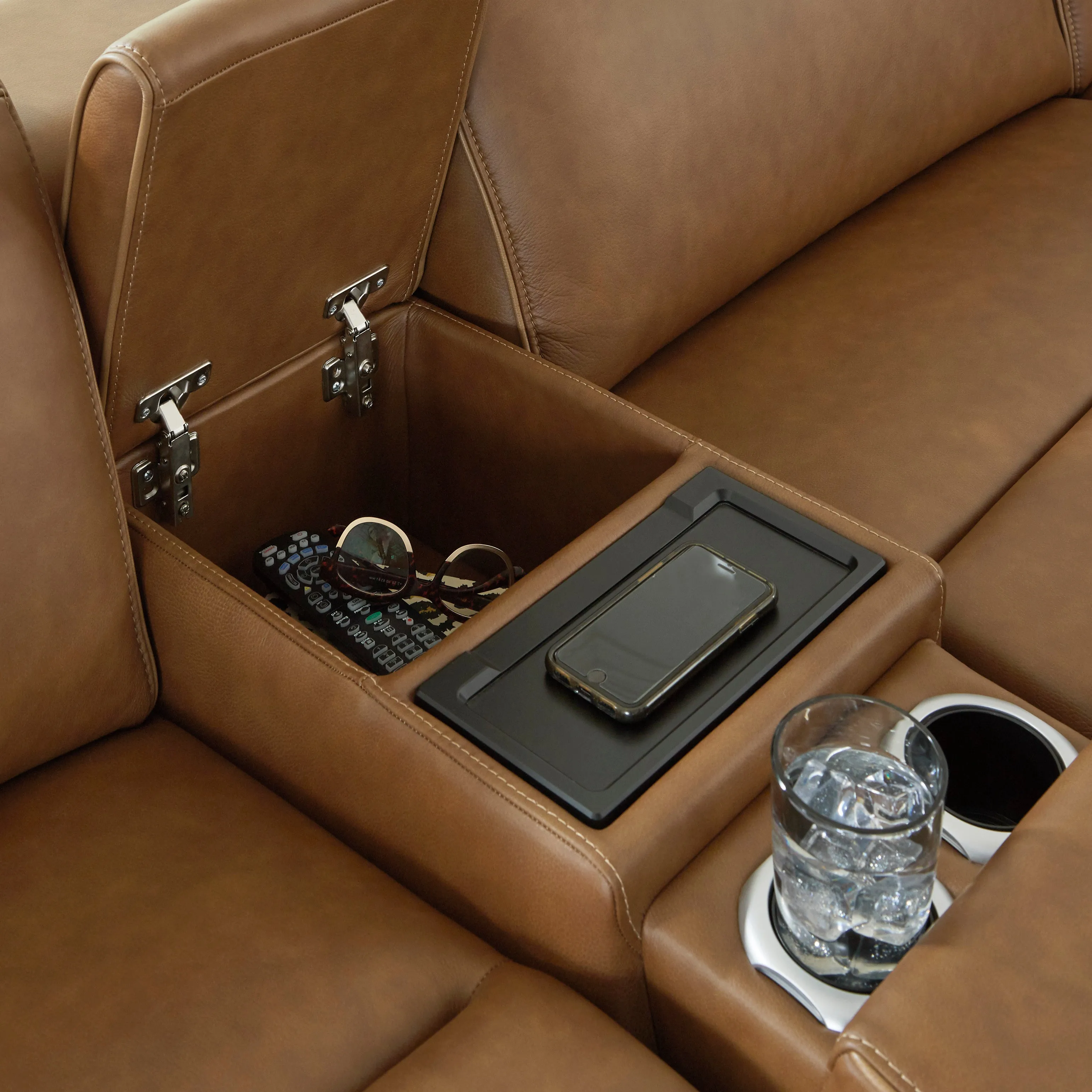 Rylee 2 PC Leather Sofa W/Console