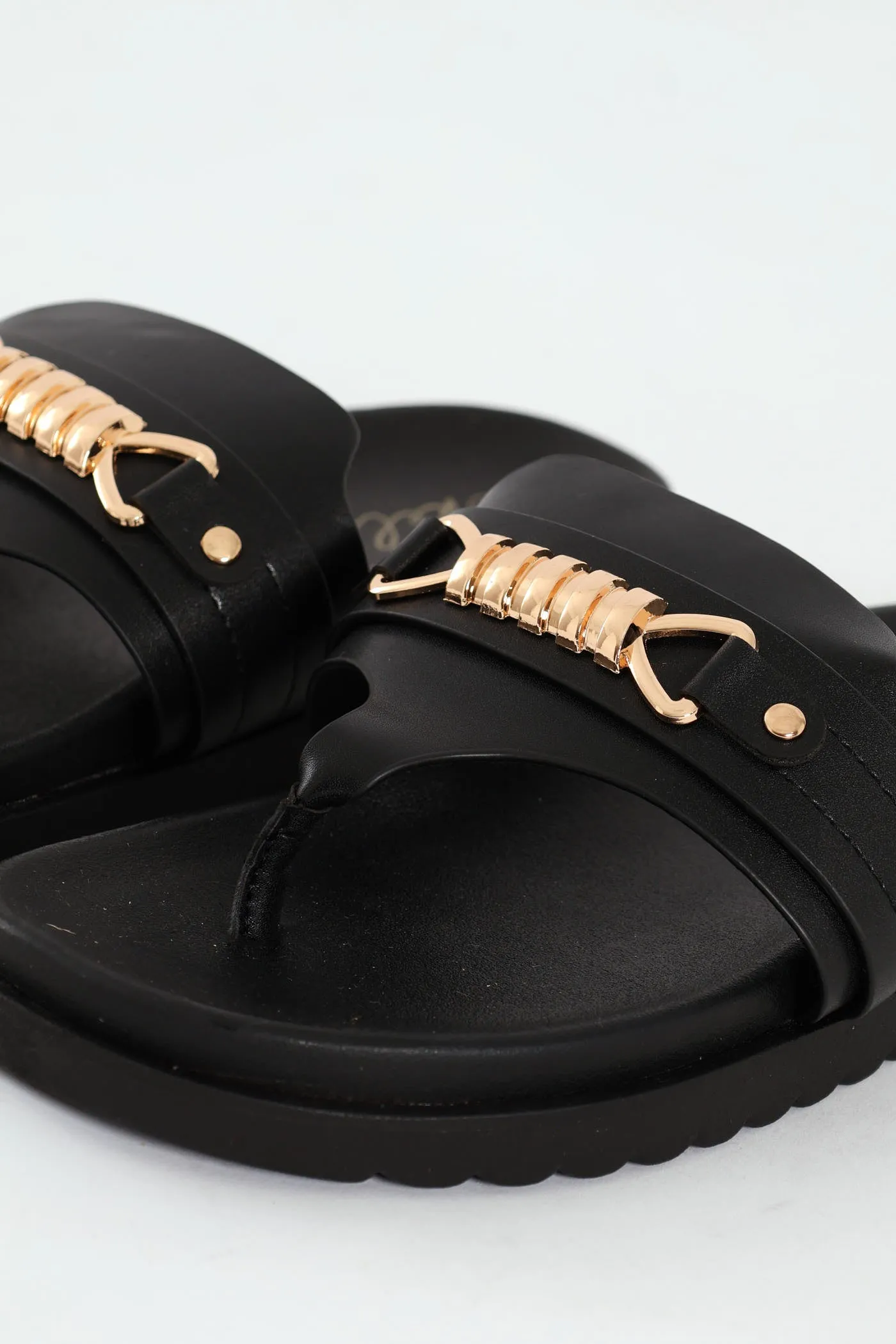 Thong Sandals With Chain Detail - Black