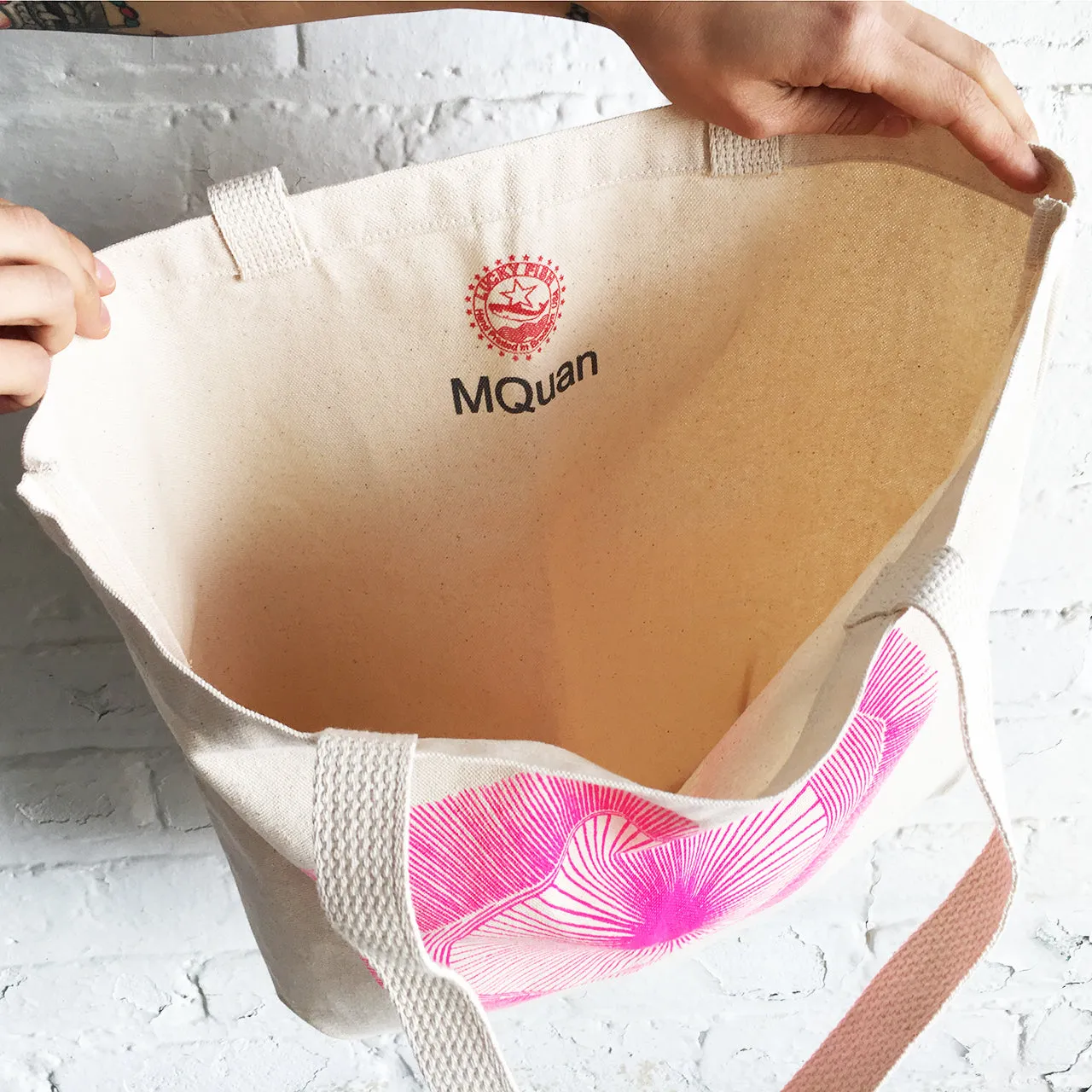 Tote Canvas: Fluorescent Pink Eye