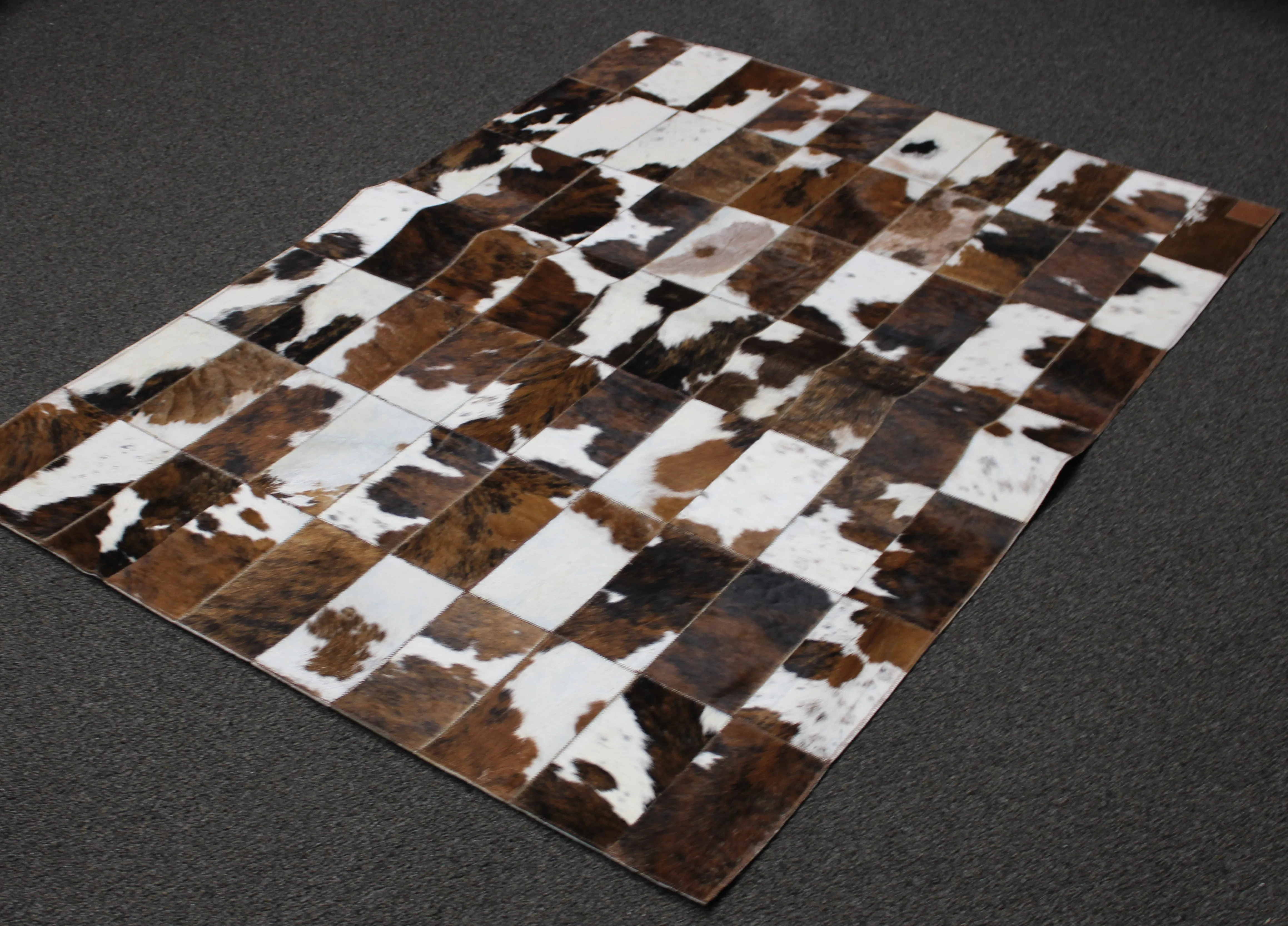 Tricolor Patchwork Cowhide Rug – Size 56 x 41 IN | 144 x 101 cm | Premium Cowhide Rug