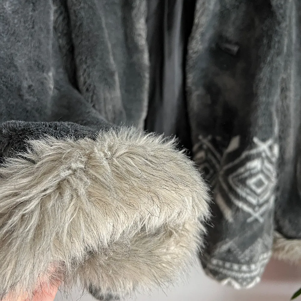 Vintage Faux Fur Patterned Coat