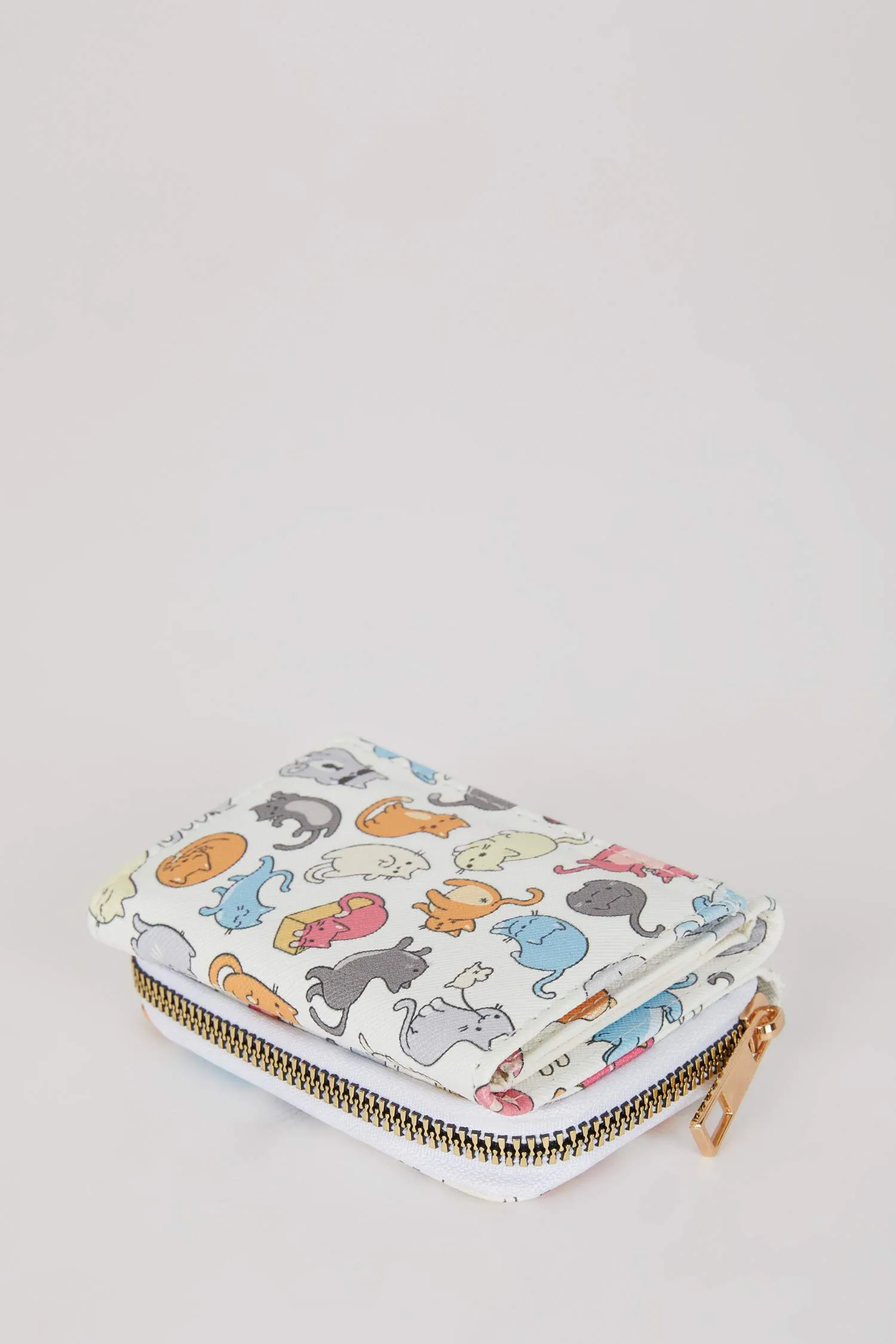 Women Cat Patterned Faux Leather Wallet