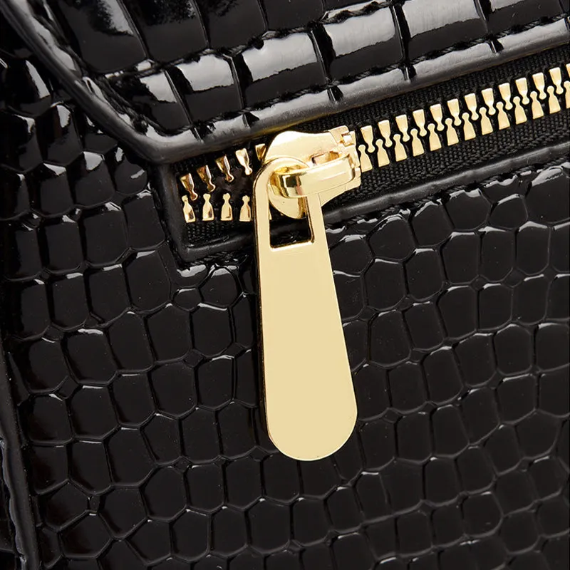 Women's Elegant Crocodile-Embossed PU Leather Shoulder Bag
